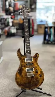 PRS - Modern Eagle V Yellow Tiger w/ Case